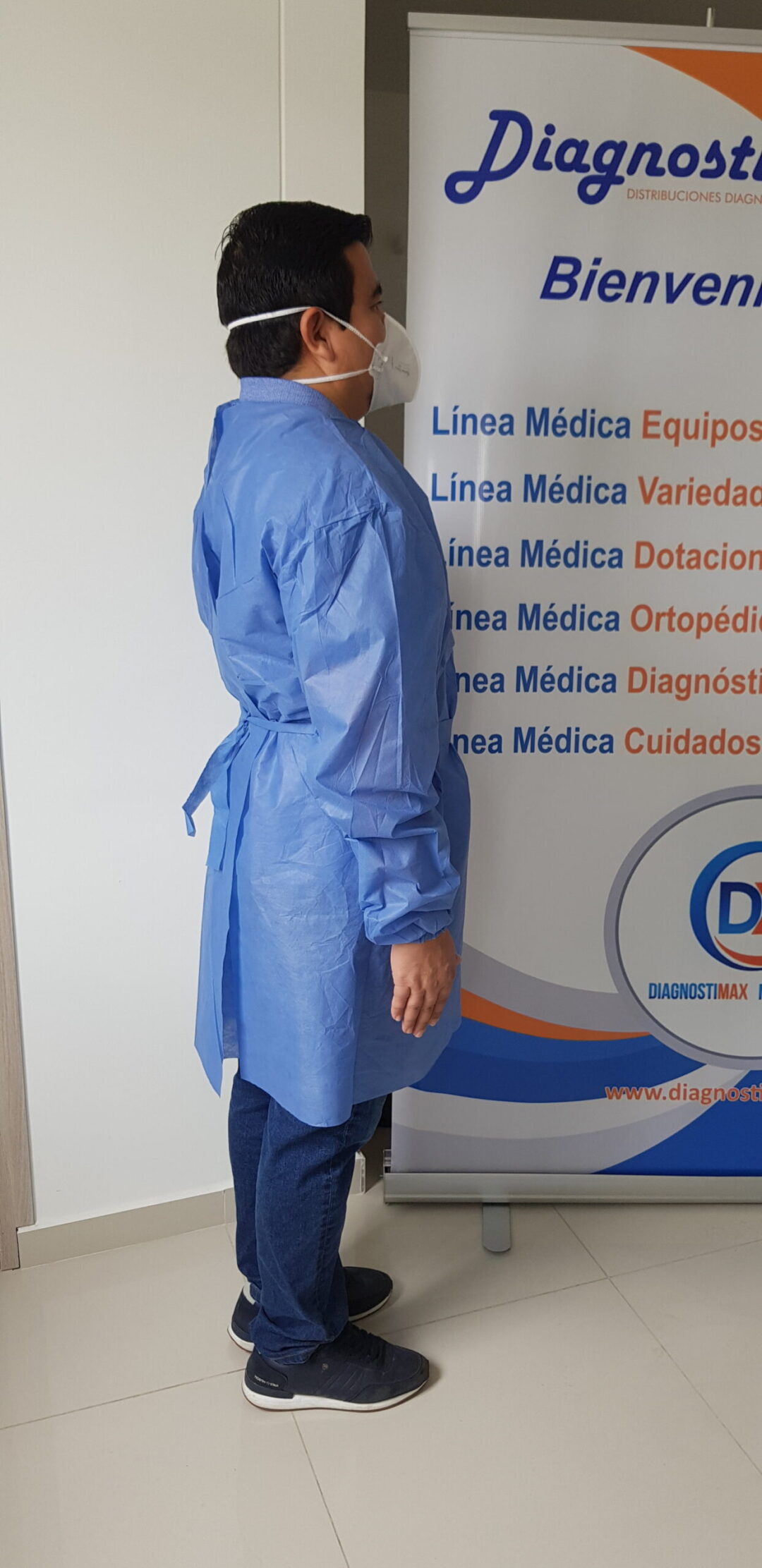 Bata Aislamiento Manga Larga Puño Caucho - Imagen 3